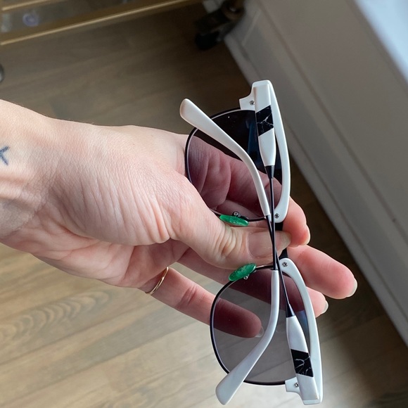 Westward Leaning sunglasses - Picture 6 of 7